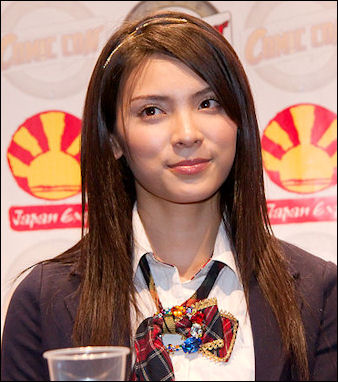 20111108-Wiki C AKB48 at  Japan Expo 2010 7.jpg